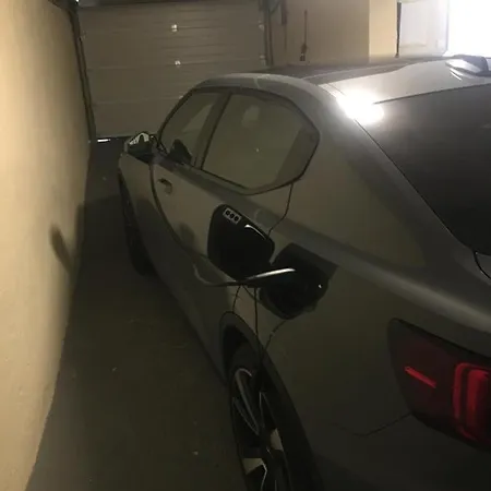 Vallespin 43 Parking, Wifi *