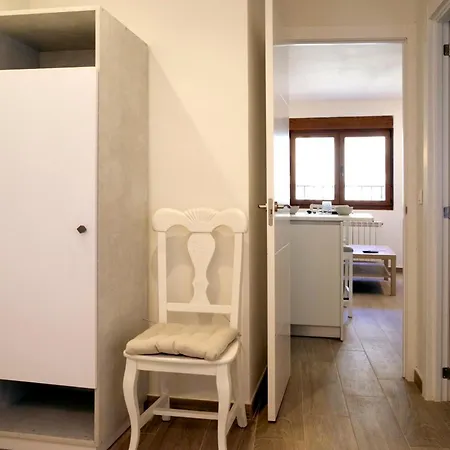 Vallespin 43 Parking, Wifi * Ávila