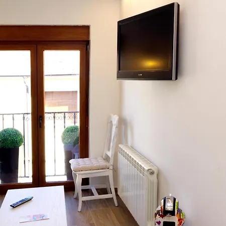 Vallespin 43 Parking, Wifi * Ávila