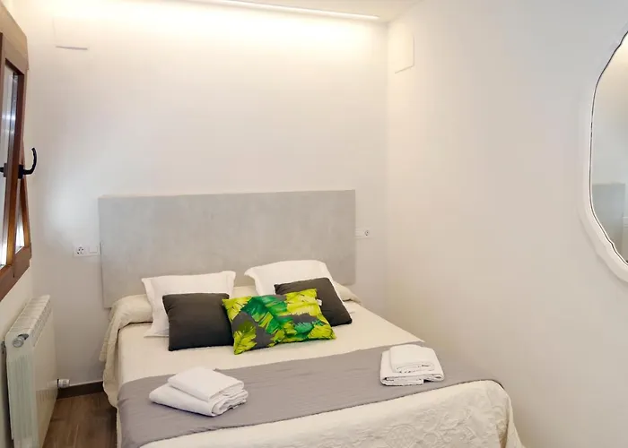 Vallespin 43 Parking, Wifi *